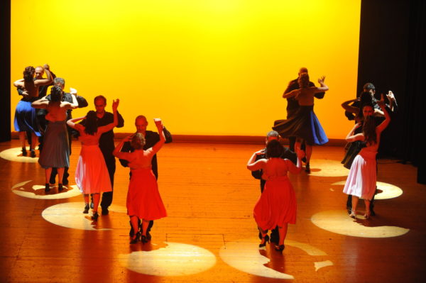coreografia del gruppo intermedio di cubana